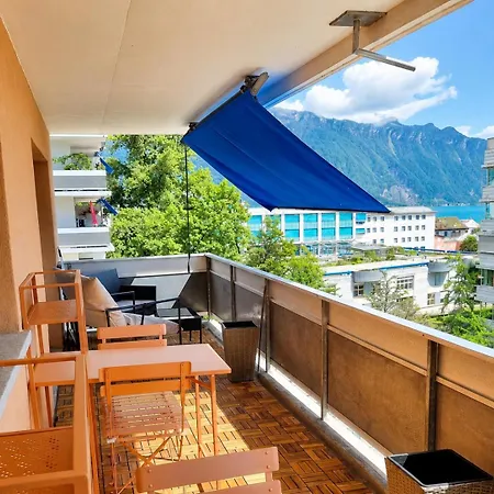 Bright Lake-view Daire
